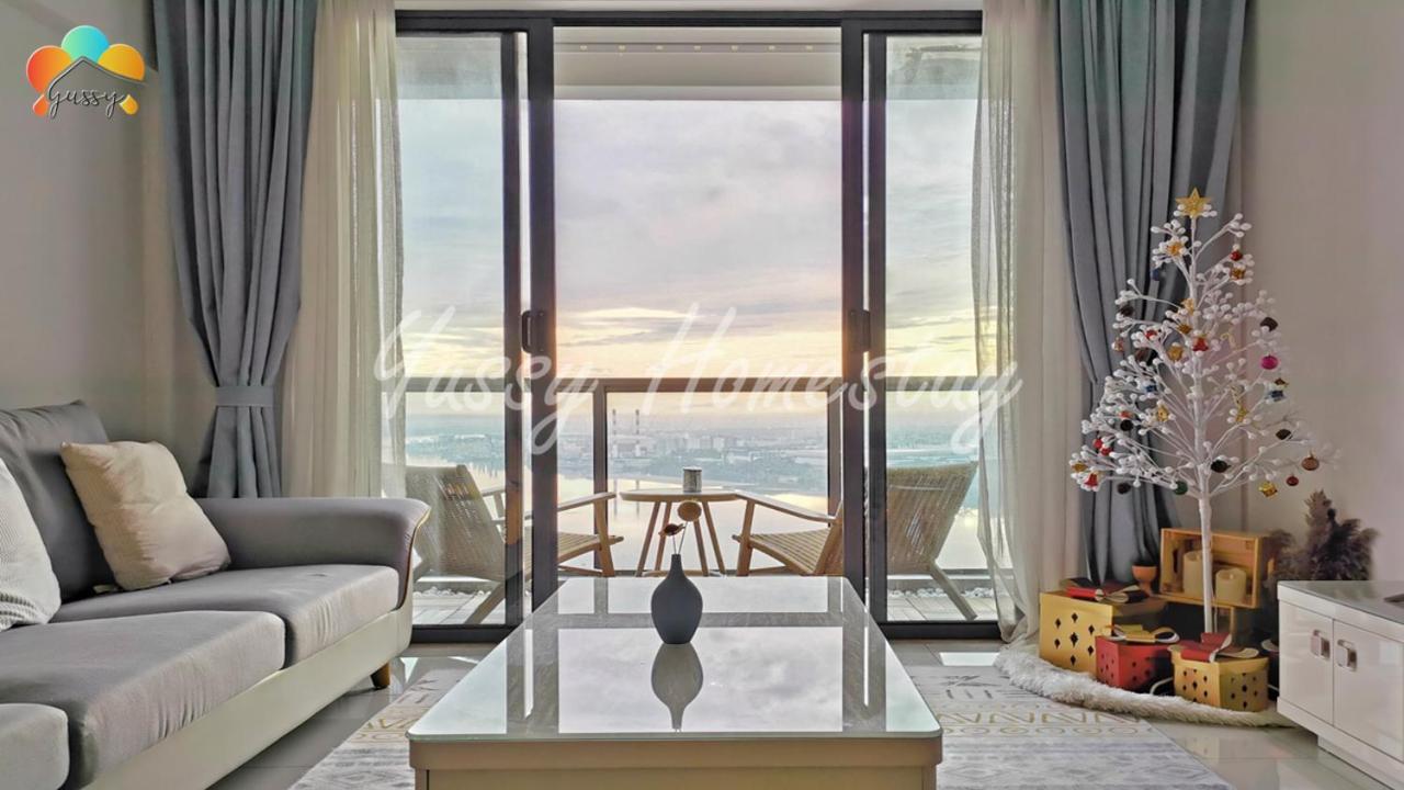 Yussy 2 Bedroom Sea View Condo At R&F Princess Cove Johor Bahru Buitenkant foto